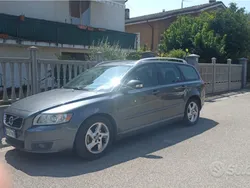 Usata 2011 Volvo V50 Station wagon | 2900 € (Buon prezzo)