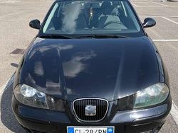 Nero Usata 2004 Seat Ibiza Reference Tre volumi | 2300 € (Molto cara)