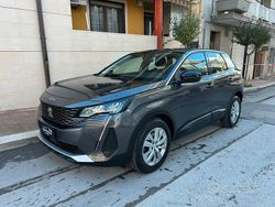 Grigio Usata 2022 Peugeot 3008 Active Monovolume | 17.490 € (Buon prezzo)