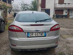 Grigio Usata 2009 Ford Mondeo Tre volumi | 2800 € (Buon prezzo)