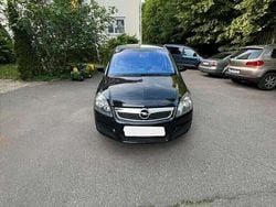 Nero Usata 2006 Opel Zafira Monovolume | 2400 € (Buon prezzo)