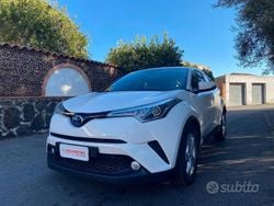 Bianco Usata 2018 Toyota C-HR Active SUV | 16.990 € (Buon prezzo)