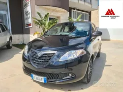 Nero Usata 2015 Lancia Ypsilon S Due volumi | 8599 € (Buon prezzo)