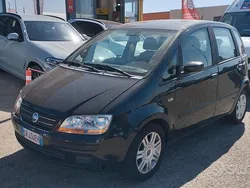 Nero Usata 2004 Fiat Idea Dynamic Monovolume | 2500 € (Buon prezzo)