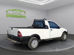 Bianco Usata 2004 Fiat Strada Pick-up | 4999 € (Buon prezzo)