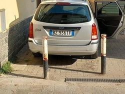 Grigio Usata 2002 Ford Focus Station wagon | 1650 € (Cara)