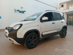 Bianco Usata 2017 Fiat Panda Cross Cross Due volumi | 8900 € (Ottimo prezzo)