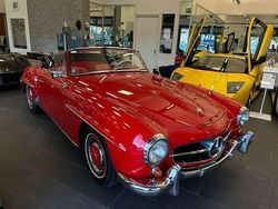 Rosso Usata 1962 Mercedes 230 Cabrio | 158.900 €