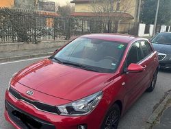 Rosso Usata 2020 Kia Rio Tre volumi | 12.000 € (Buon prezzo)