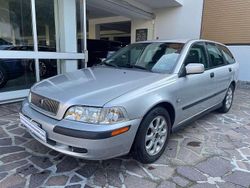 Argento Usata 2001 Volvo V40 Station wagon | 3800 €