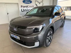 Magnetic grey Nuova 2025 Ford Explorer Standard Range SUV | 39.750 € (Ottimo prezzo)