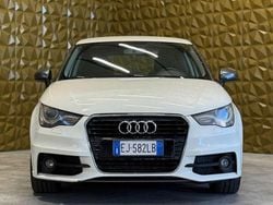 Bianco Usata 2011 Audi A1 S-Line Due volumi | 5900 € (Buon prezzo)