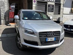 Usata 2007 Audi Q7 Comfort SUV | 10.500 € (Cara)