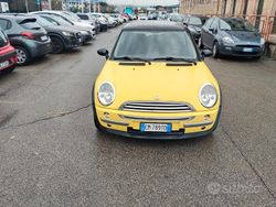 Giallo Usata 2004 Mini One D Due volumi | 2000 € (Ottimo prezzo)