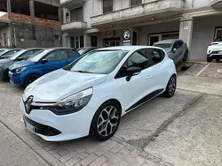 Bianco Usata 2016 Renault Clio IV Life Tre volumi | 6500 € (Buon prezzo)