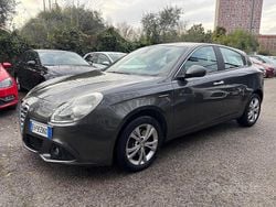 Grigio Usata 2011 Alfa Romeo Giulietta Distinctive Tre volumi | 2700 € (Super prezzo)