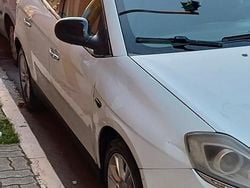 Bianco Usata 2012 Lancia Delta Due volumi | 3250 € (Buon prezzo)