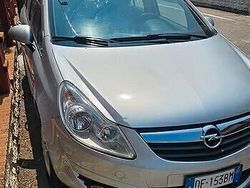 Blu Usata 2007 Opel Corsa Tre volumi | 3150 € (Cara)