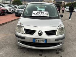 Grigio Usata 2007 Renault Modus Dynamique Monovolume | 1999 € (Buon prezzo)