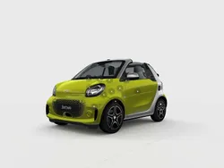 Bodypanels in lime green Usata 2023 Smart ForTwo Electric Drive Cabrio | 17.700 € (Buon prezzo)