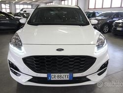 Bianco Usata 2023 Ford Kuga ST-Line X SUV | 24.500 € (Ottimo prezzo)