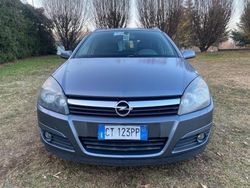 Blu/azzurro Usata 2005 Opel Astra Cosmo Station wagon | 2490 € (Buon prezzo)