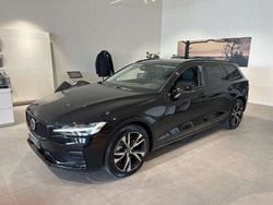 Onyx black Nuova 2025 Volvo V60 Plus Station wagon | 44.500 € (Buon prezzo)