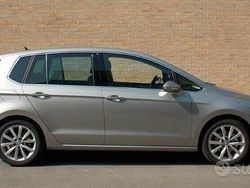 Grigio Usata 2015 VW Golf Sportsvan Highline Monovolume | 11.900 € (Buon prezzo)