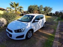 Usata 2012 Chevrolet Aveo Tre volumi | 2000 €