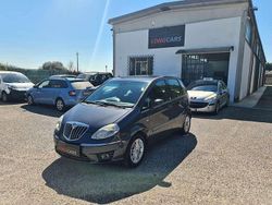 Grigio Usata 2009 Lancia Musa Monovolume | 4000 € (Cara)