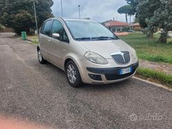 Giallo Usata 2006 Lancia Musa Monovolume | 1500 € (Ottimo prezzo)