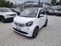 Bianco Usata 2015 Smart ForTwo Coupé Passion Due volumi | 9450 € (Buon prezzo)