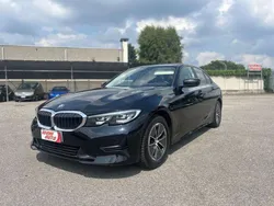 Nero Usata 2021 BMW 318 Advantage Tre volumi | 20.500 € (Ottimo prezzo)