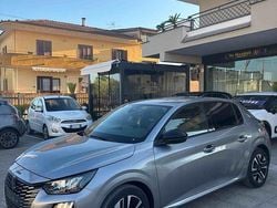 Argento Usata 2024 Peugeot 208 Due volumi | 15.700 € (Buon prezzo)