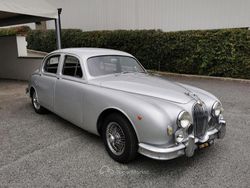 Argento Nuova 2025 Jaguar XJ12 Tre volumi | 17.900 €