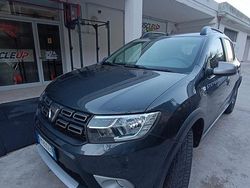 Grigio Usata 2018 Dacia Sandero Stepway Due volumi | 8500 € (Buon prezzo)