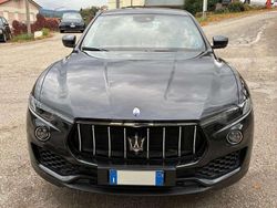 Nero Usata 2017 Maserati Levante SUV | 32.700 € (Ottimo prezzo)