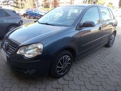 Grigio Usata 2009 VW Polo Comfortline Tre volumi | 4500 € (Ottimo prezzo)