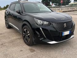 Nero Usata 2021 Peugeot 2008 Allure SUV | 17.600 € (Buon prezzo)