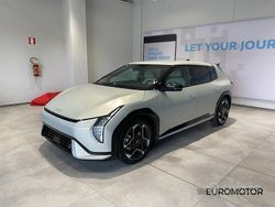 Bianco Nuova 2025 Kia EV4 GT-Line Tre volumi | 41.900 €
