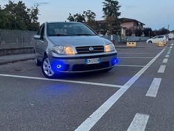 Usata 2004 Fiat Punto Due volumi | 2000 € (Molto cara)
