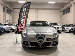Grigio Usata 2011 Alfa Romeo Giulietta Distinctive Tre volumi | 5500 € (Buon prezzo)