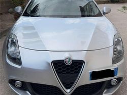 Usata 2016 Alfa Romeo Giulietta Business Tre volumi | 9000 € (Buon prezzo)