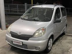 Argento Usata 2002 Toyota Yaris Station wagon | 1950 € (Buon prezzo)