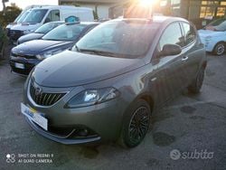 Grigio Usata 2022 Lancia Ypsilon Gold Due volumi | 10.650 € (Buon prezzo)