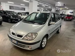 Grigio Usata 2000 Renault Scénic Monovolume | 2200 € (Buon prezzo)