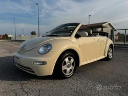 Bianco Usata 2004 VW Beetle Cabrio | 5900 € (Cara)