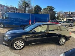 Nero Usata 2018 Skoda Superb Executive Station wagon | 8950 € (Molto cara)