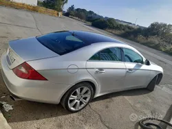 Usata 2006 Mercedes CLS320 Tre volumi | 5000 € (Super prezzo)