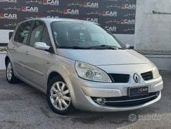 Grigio Usata 2009 Renault Grand Scénic III Monovolume | 1999 € (Ottimo prezzo)